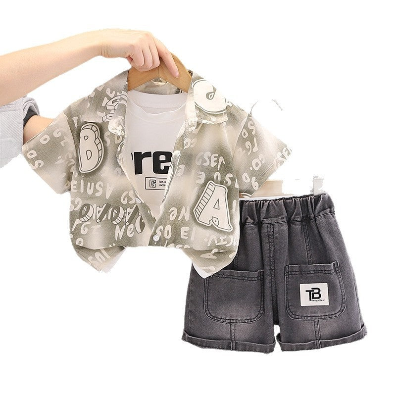 New stylish summer outfit boys: trendy three-piece set for toddlers and children with letter-print short-sleeve shirt
