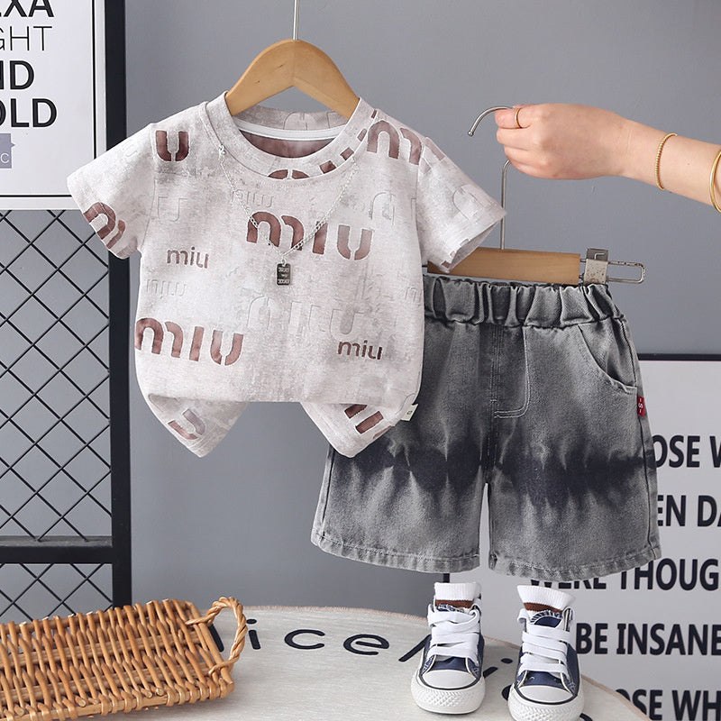 Boys' Outfit Children's Short Sleeve 2026 New Model for Young Boys Summer Casual Two-Piece Set with Necklace