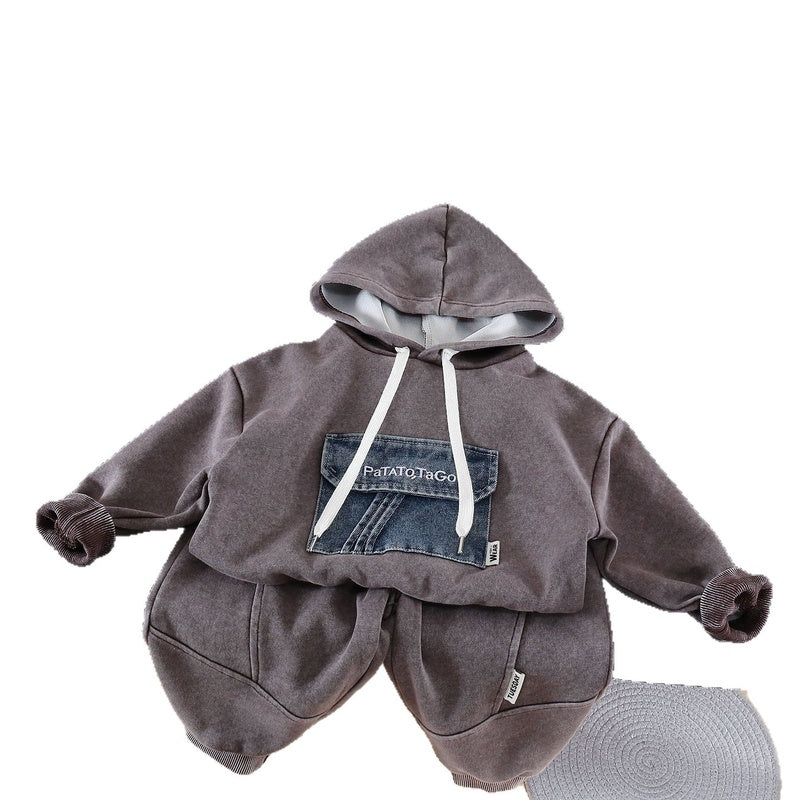 Boys' Suit 2026 New Spring and Style Children's Fashionable Hoodie Outfit Baby Autumn Casual Sports Two-Piece Set