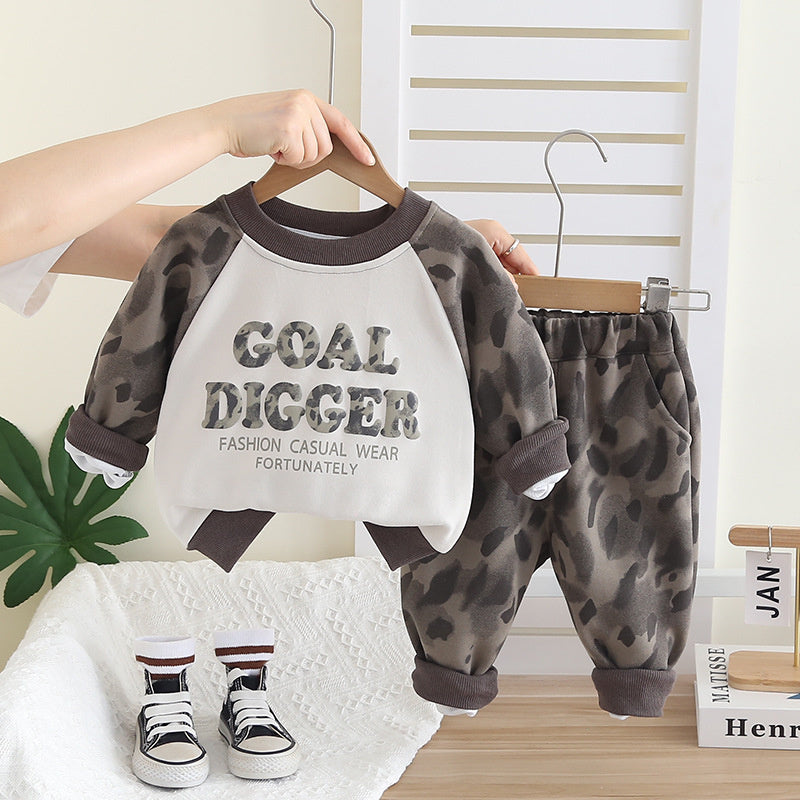 Boys' autumn long-sleeve outfit, children's leopard print patchwork sleeve sweatshirt, trendy and stylish casual two-piece set for spring