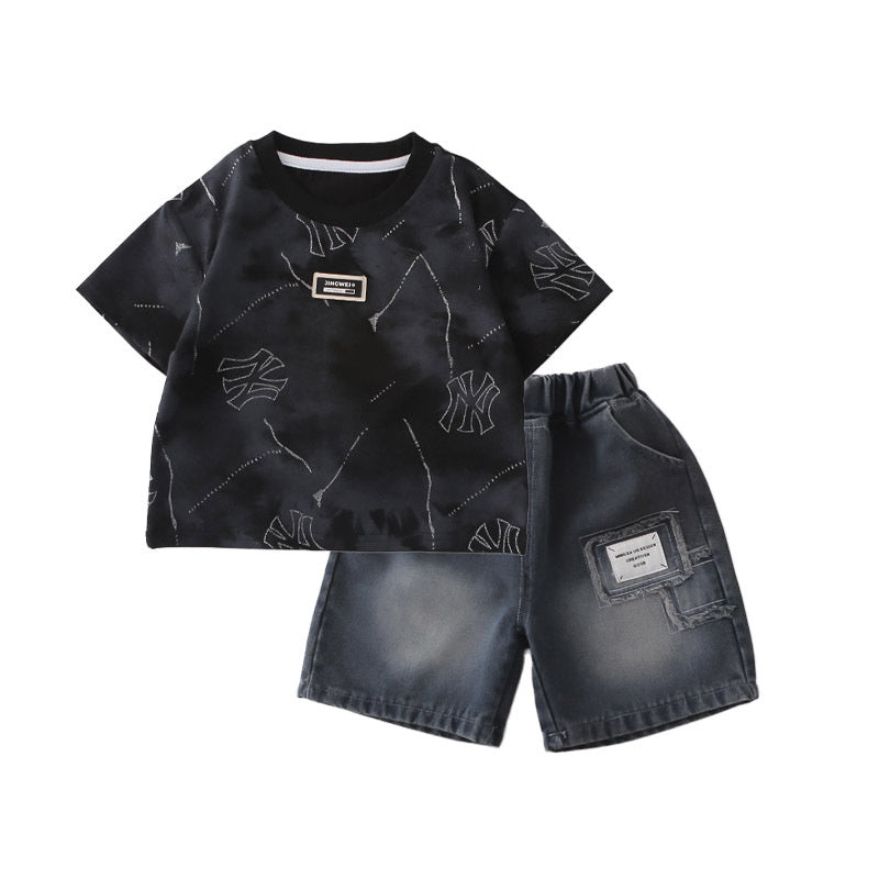 Korean-style boys' summer outfit 2026 new trendy cool baby short-sleeve children's with printed letters and round neck two-piece set