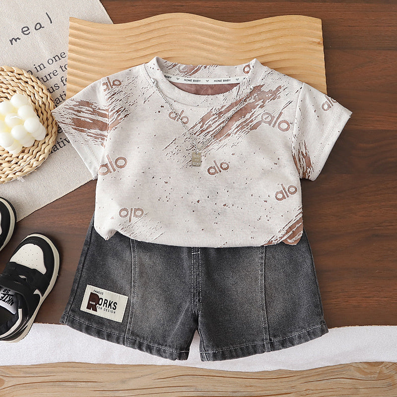 Boys' Summer Outfit 2026 New Fashionable Toddler Set Stylish Baby Jacquard Necklace Short Sleeve Pants Trendy