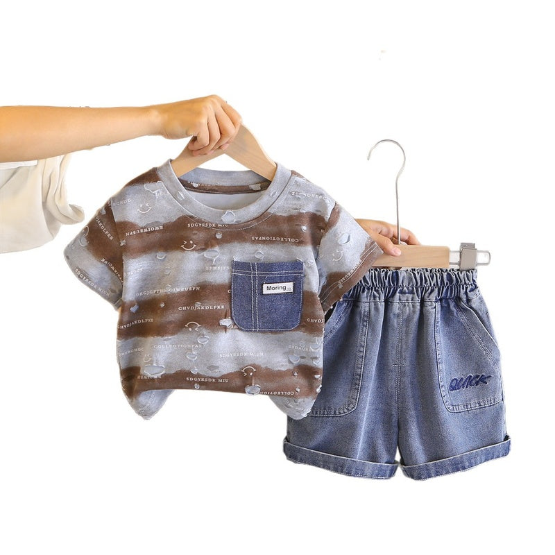 2026 Summer Boys' Outfit: Stylish Baby Smiley Face Wave Pattern Short Sleeve Two-Piece Set for Boys, Korean Style Trendy