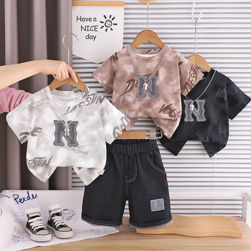 Boys' Summer Outfit Set 2026 New Fashionable Letter Necklace Short Sleeve Pants for 1-3 Year Old Toddlers