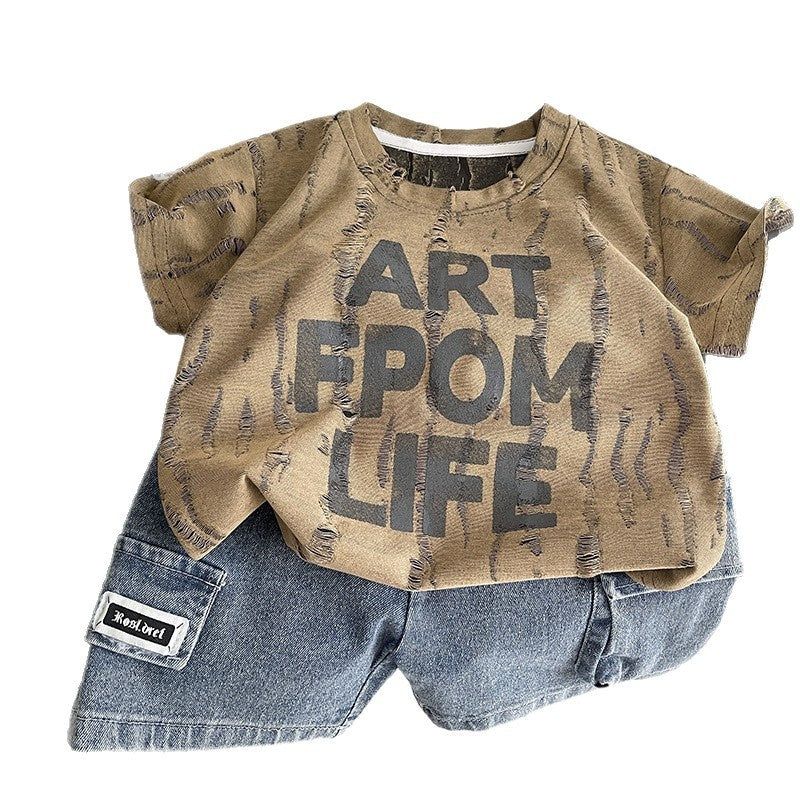 2026 New Men's Summer Outfit: Short-Sleeved Stylish Children's Retro Letter Jeans Two-Piece Set, Trendy and Cool