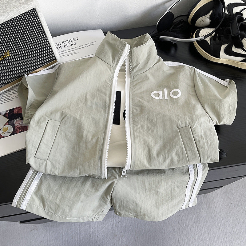 2026 Summer New Arrival Boys' Letter Print Stand Collar Zipper Shirt Baby Casual Workwear Three-Piece Set Children's Short Sleeve Outfit