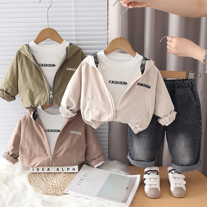 Boys' Spring and Autumn Fashionable Hooded Letter Print Jacket Three-Piece Set, Stylish Cartoon Casual Children's Clothing Wholesale