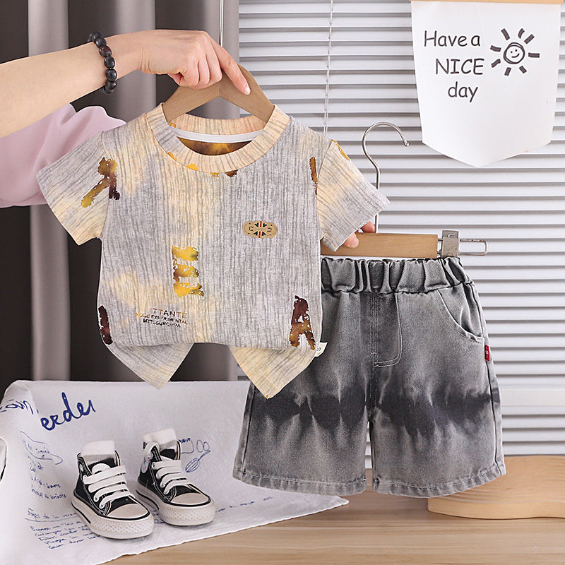 Boys' Summer Casual Outfit Baby Letter Print Short Sleeve Shorts Two-Piece Set 2026 New Fashionable Children's Clothing Trend