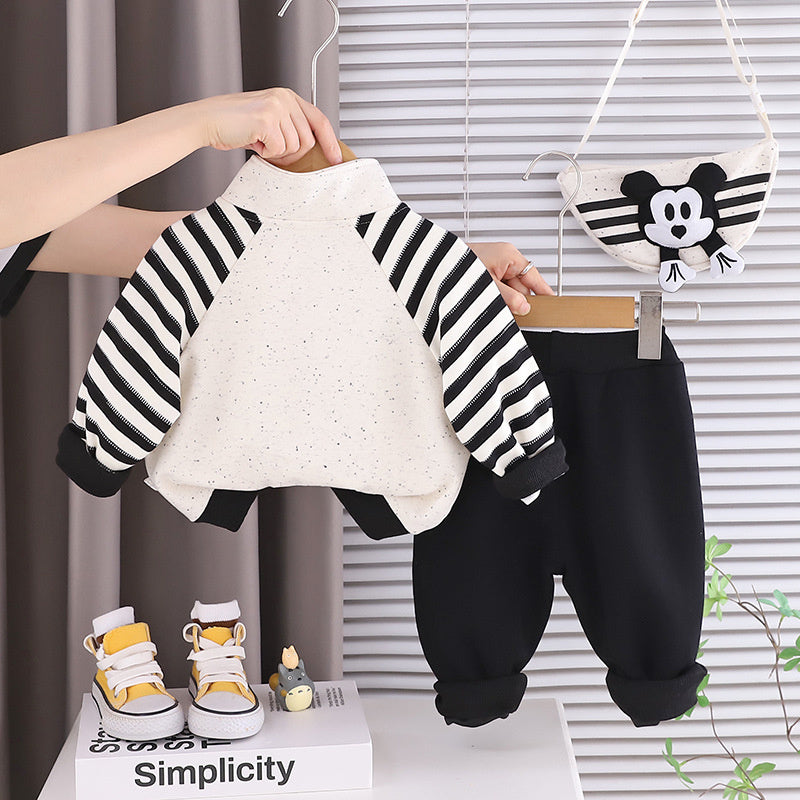 Boys' Autumn Outfit 2025 New Stylish Baby Spring-Autumn Clothes Children's Cartoon Crossbody Bag Three-Piece Casual Trendy Set