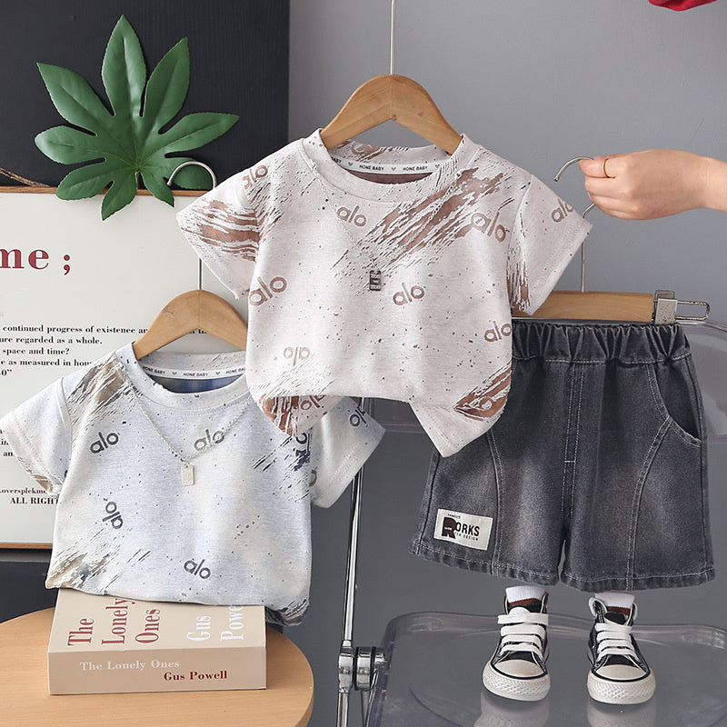 Boys' Summer Outfit 2026 New Fashionable Toddler Set Stylish Baby Jacquard Necklace Short Sleeve Pants Trendy