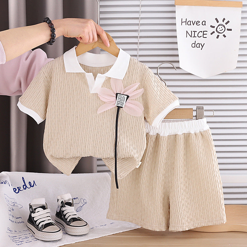 Baby Girl Outfit 2026 New Fashionable Girls' Summer Two-Piece Set with Floral Chest Design, Short Sleeve and Shorts