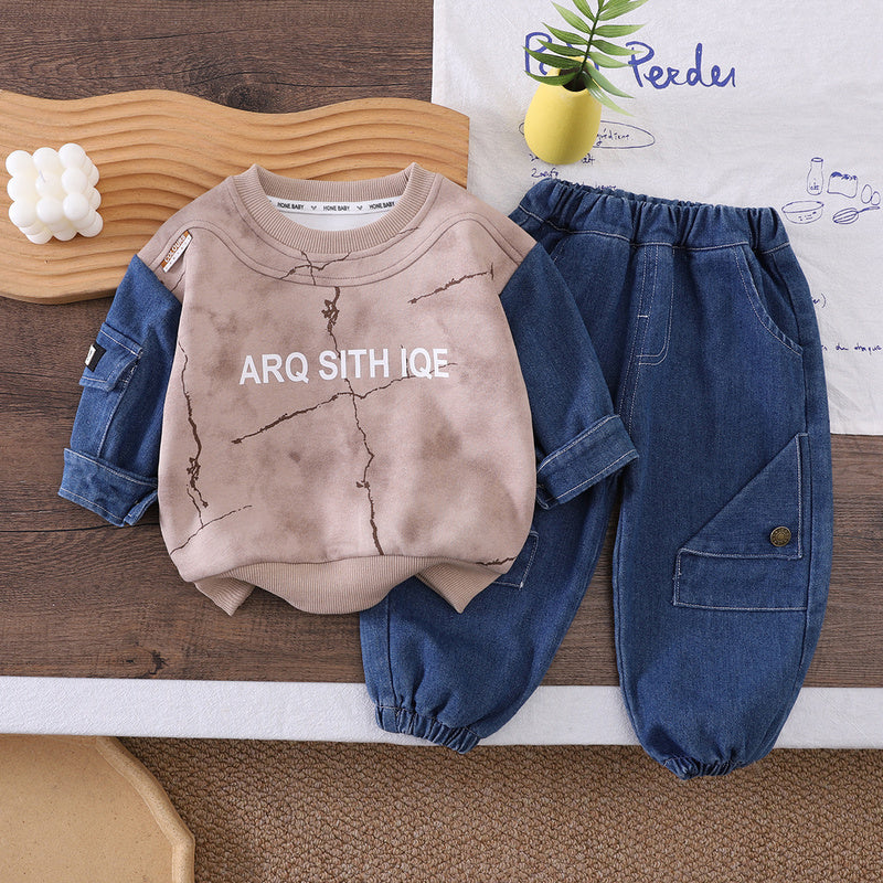 Boys' Outfit 2025 New Style for 1-3 Year Old Boys, Autumn Clothes with Letter Patchwork and Denim Sleeves, Two-Piece Trendy Set