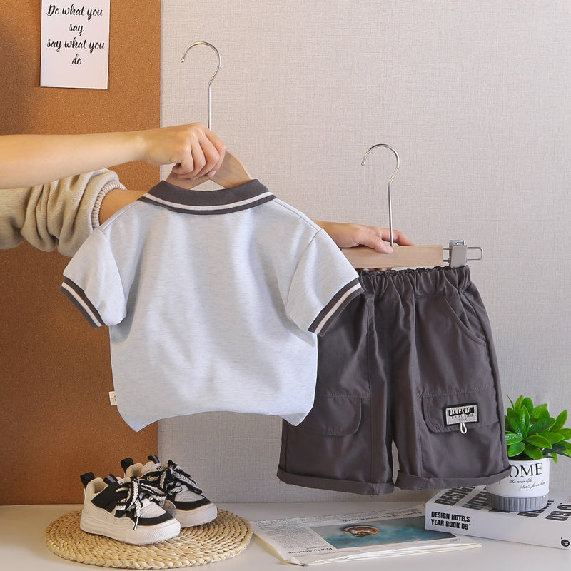 Children's clothing for boys, suit 2026 new model, baby outfit with letter print on the placket, short-sleeved boys' summer clothes, trendy