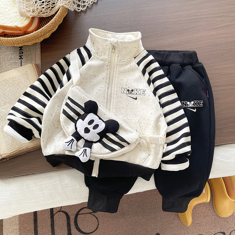 Boys' Autumn Outfit 2025 New Stylish Baby Spring-Autumn Clothes Children's Cartoon Crossbody Bag Three-Piece Casual Trendy Set