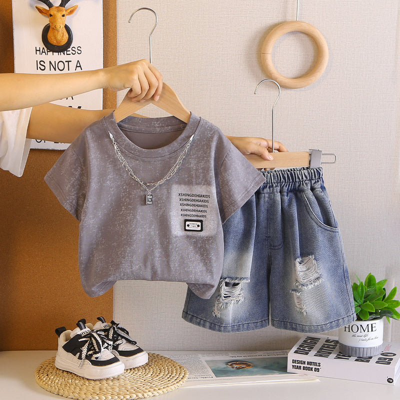 Boys' Outfit 2026 New Style Baby Pocket Necklace Korean Fashionable Children's Clothing Versatile Trendy Summer Two-Piece Set