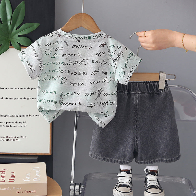 Boys' Outfit 2026 New Fashionable Toddler Baby Summer Clothes Full Print Small Letter Short Sleeve Two-Piece Set