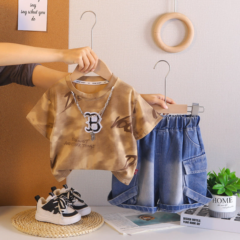 Boys' Summer Lightweight Set 2026 New Fashionable Children's Letter Necklace Short Sleeve Shorts Baby Two-Piece Trendy Outfit