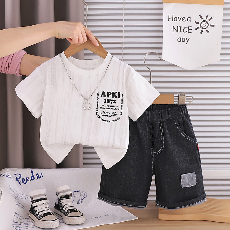 Boys' Outfit 2026 New Fashionable Two-Piece Set with Necklace and Letter Pocket, Baby Summer Short-Sleeve Clothes Trendy