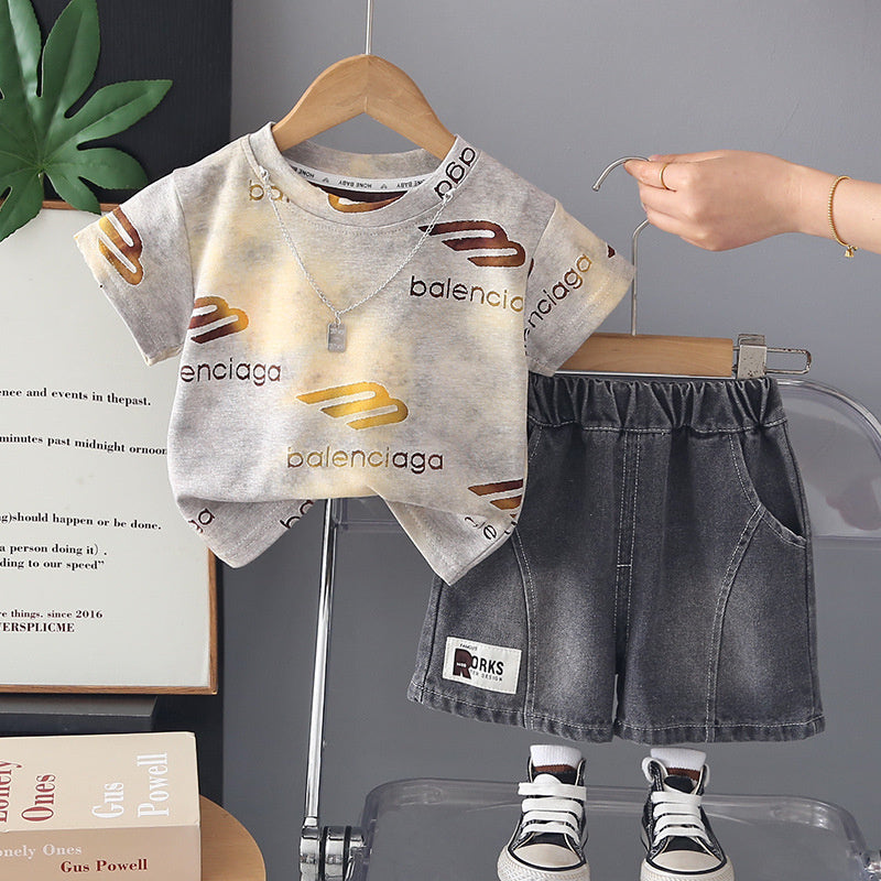 Boys' Stylish Outfit 2026 New Model for Toddlers, Lightweight Summer Wear with Jacquard Letter Print Short Sleeve Two-Piece Set