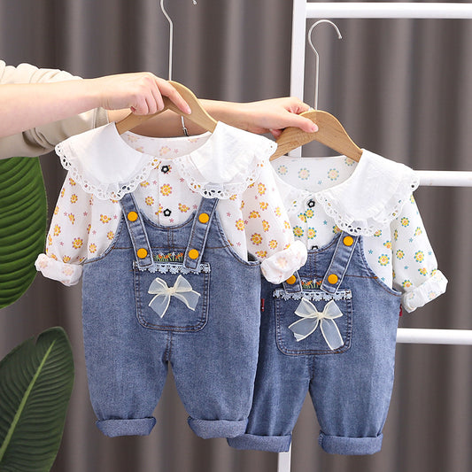 Wuxiaoqi Children's Clothing 2025 Spring and Autumn New Style 0-5 Years Old Girls' Small Floral Doll Collar Denim Strap Two-Piece Set