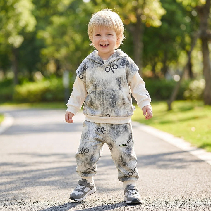 Boys' Autumn Casual Outfit, New Spring-Autumn Hooded Vest Three-Piece Set with Full Print for Infants and Children