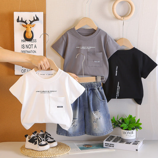 Summer shorts and 2026 new model boys' solid color English short-sleeve two-piece set baby boy children's clothing