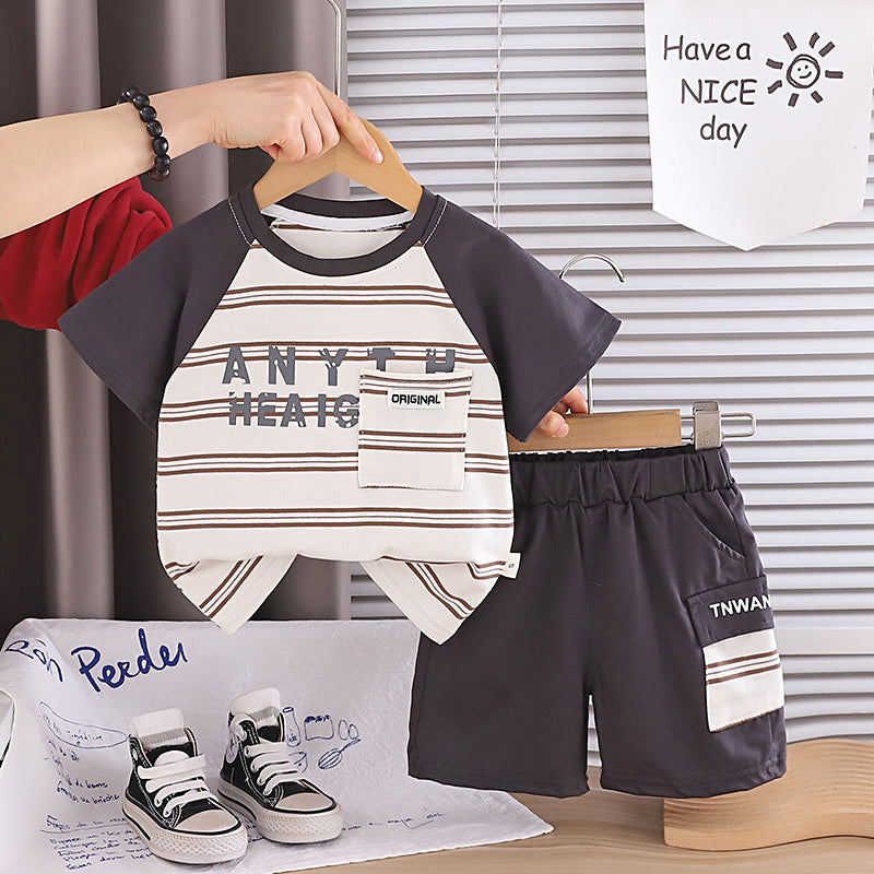 Boys' striped letter short-sleeve set, baby clothes, summer outfit for infants and children, two-piece children's clothing, trendy style