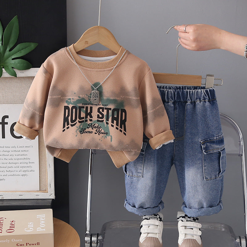 Boys' 2026 New Fashionable Children's English Necklace Sweatshirt Two-Piece Set Baby Spring and Autumn Trendy Outfit