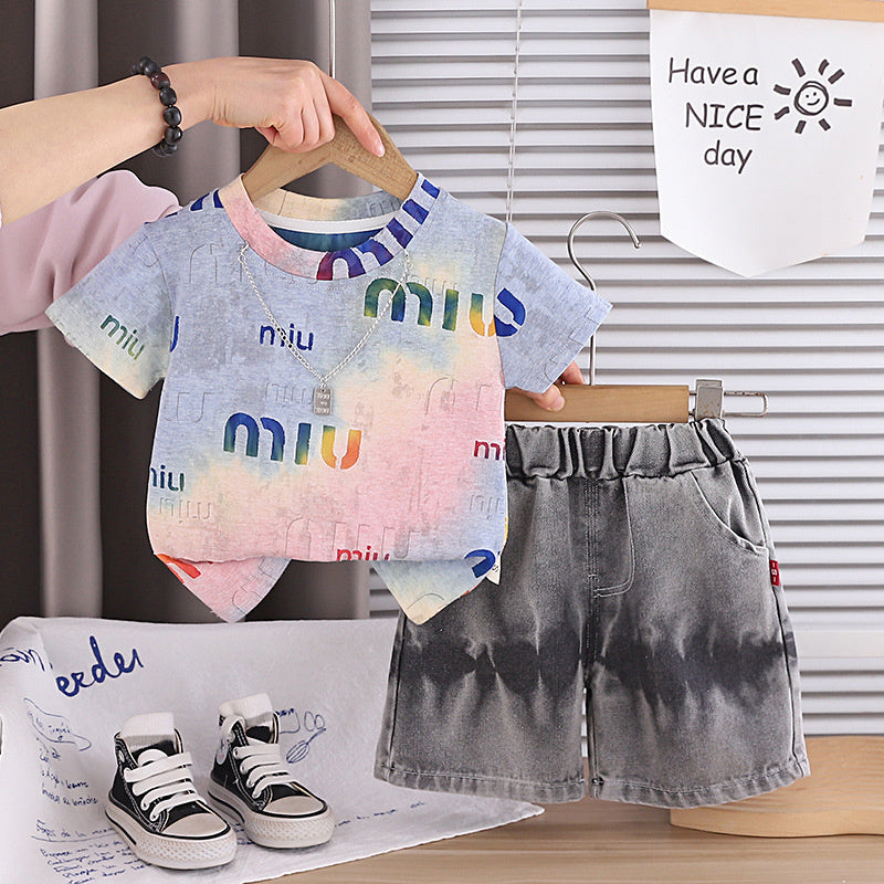 Boys' Outfit Children's Short Sleeve 2026 New Model for Young Boys Summer Casual Two-Piece Set with Necklace