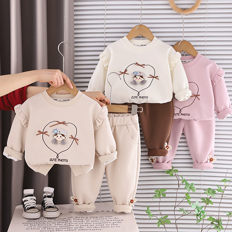 Girls' Outfit 2026 New Fashionable Children's Stylish Baby Girl Spring and Autumn Cute Sweatshirt Two-Piece Set Wholesale