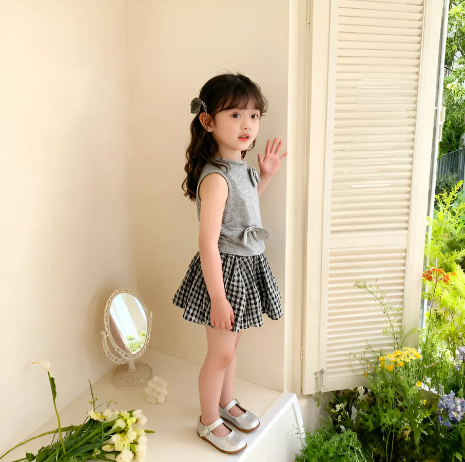 Girls' Summer Cotton Outfit 2025 New Fashionable Baby Girl Vest and Floral Skirt Pants Two-Piece Set