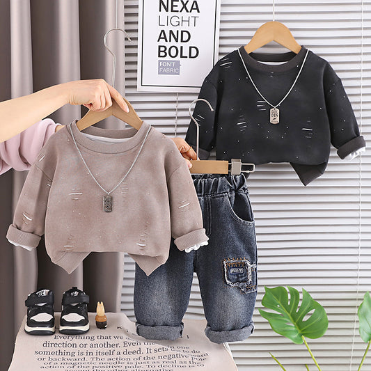 Boys' stylish fall outfit with ripped hoodie necklace set, trendy spring autumn clothing for toddlers and fashionable infants
