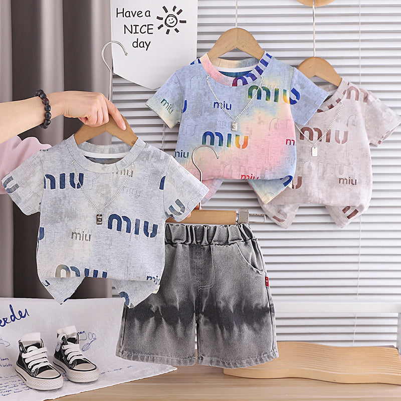 Boys' Outfit Children's Short Sleeve 2026 New Model for Young Boys Summer Casual Two-Piece Set with Necklace