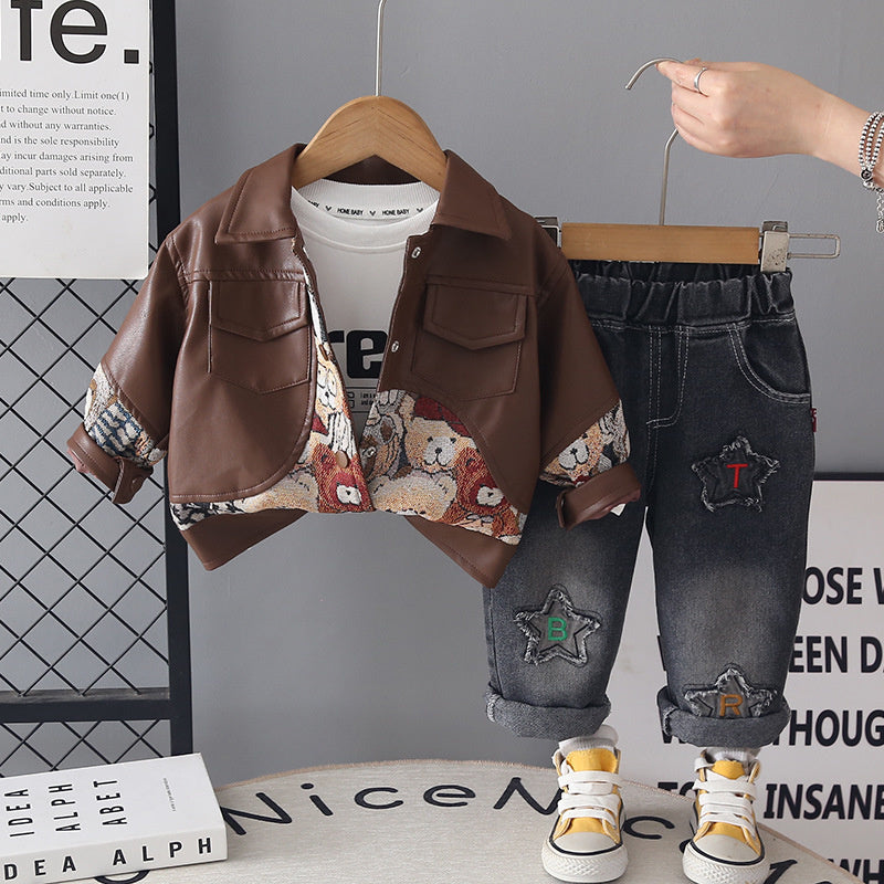 Outfit 2026 New Stylish Small and Medium-Sized Children's Autumn Boys' Baby Jacquard Bear Leather Jacket Three-Piece Trendy Set