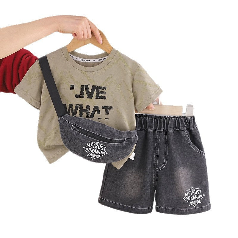 Boys' short-sleeve stylish lightweight children's clothing, cool and handsome baby summer outfit, two-piece set with denim bag