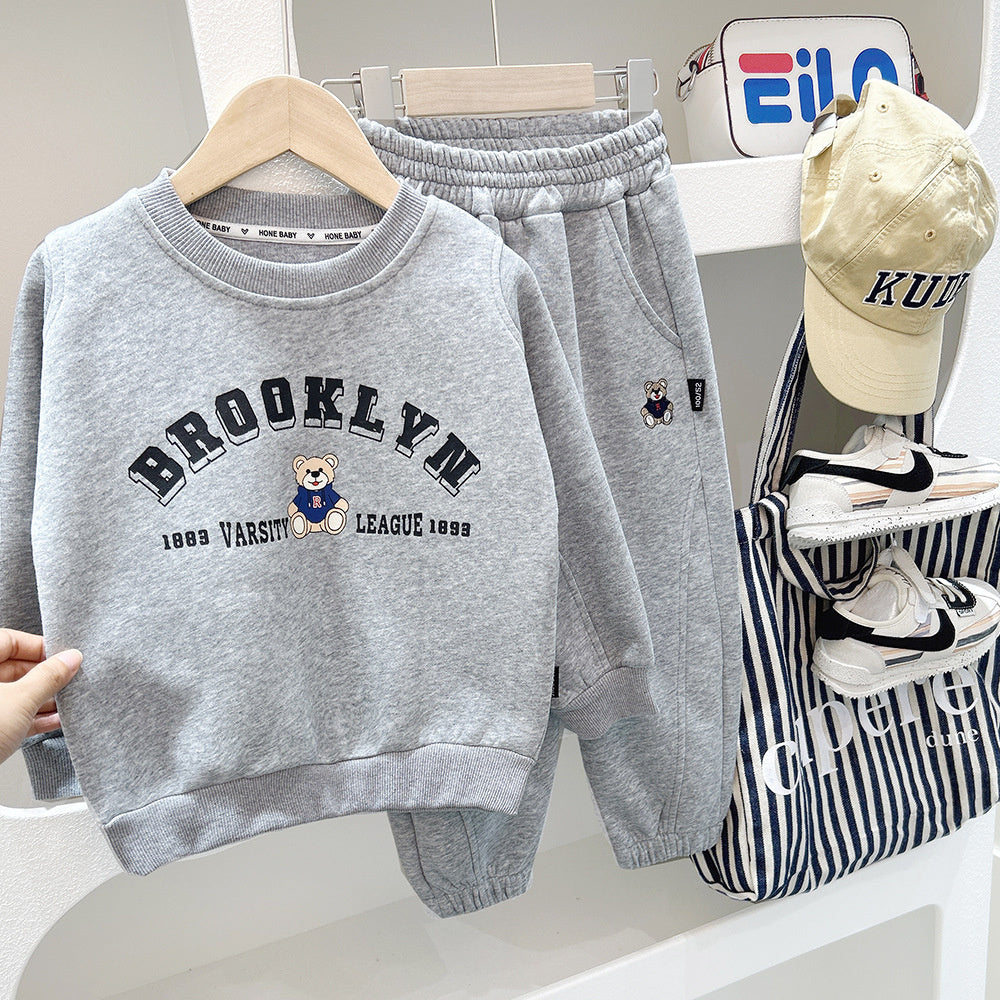 Spring New Children's 2025 Cartoon Round Neck Sweatshirt Stylish Sports Style Boys' Sweatpants Two-Piece Set