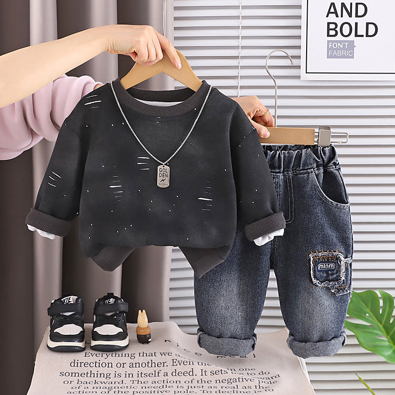 Boys' stylish fall outfit with ripped hoodie necklace set, trendy spring autumn clothing for toddlers and fashionable infants