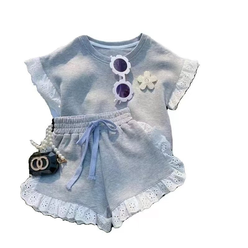 Girls' Summer Outfit: Baby Korean Style Casual Lace Trim Short Sleeve T-shirt and Shorts Two-Piece Set for Young Children, Stylish
