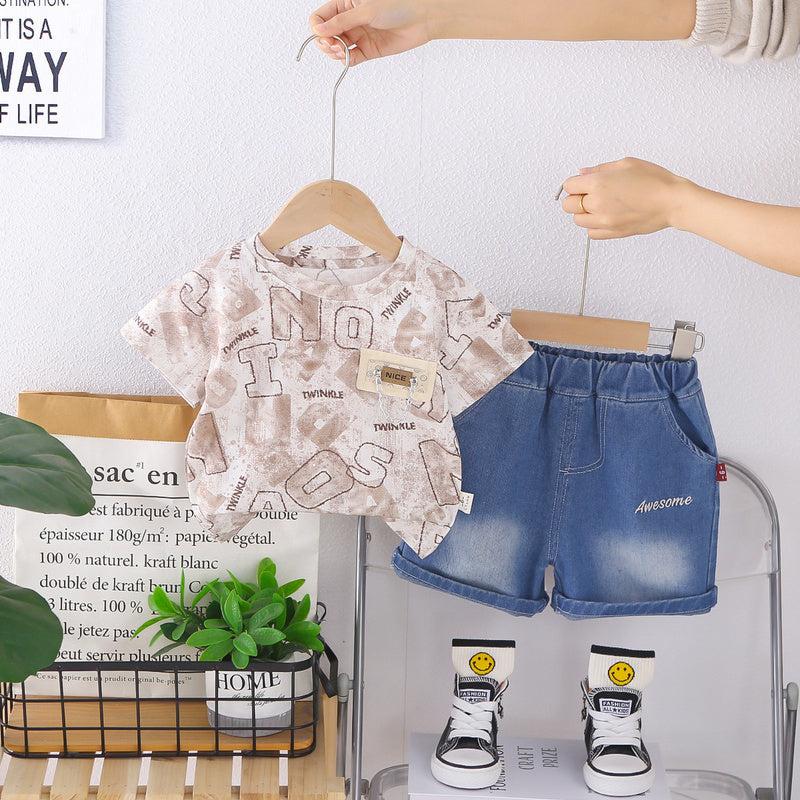 Boys' Summer Outfit 2026 New Fashionable Toddler Chest Tag Necklace Short Sleeve Shorts Baby Boy Two-Piece Set