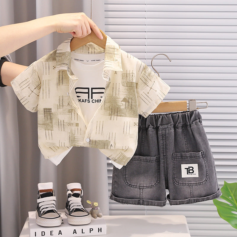 Boys' outfit with striped short-sleeve shirt set, new stylish baby clothes, trendy children's summer three-piece set