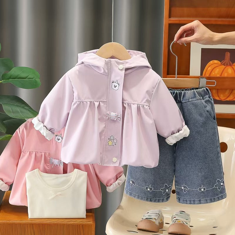 Girls' Outfit 2026 New Fashionable Stylish Children's Baby Girl Spring and Autumn Hooded Candy Bear Three-Piece Set