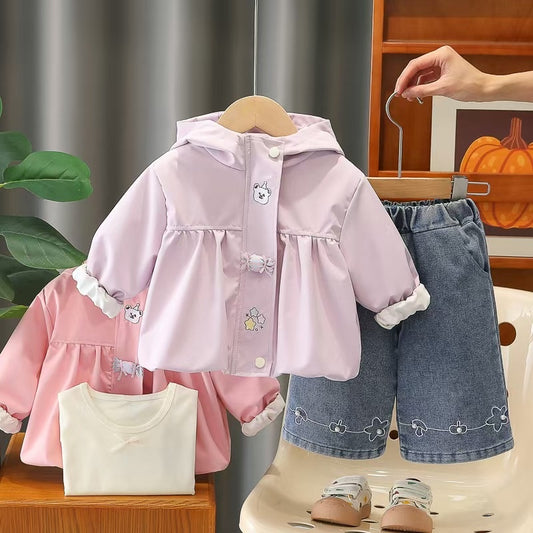 Girls' Outfit 2026 New Fashionable Stylish Children's Baby Girl Spring and Autumn Hooded Candy Bear Three-Piece Set