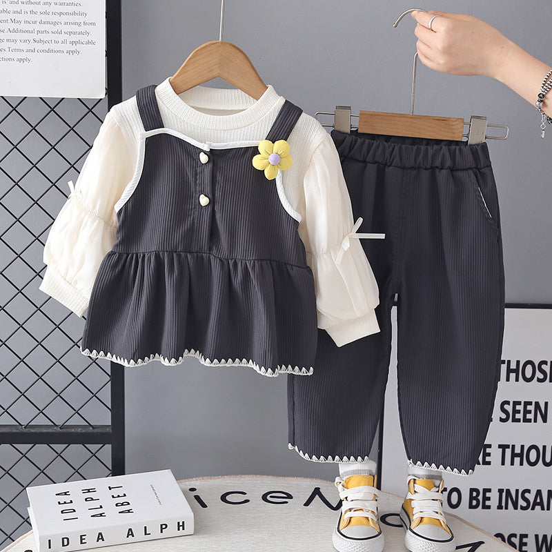 Stylish Loose Outfit for Girls, Baby Girl 2026 New Fashion Autumn Princess Dress with Big Bow Strap Skirt Three-Piece Set