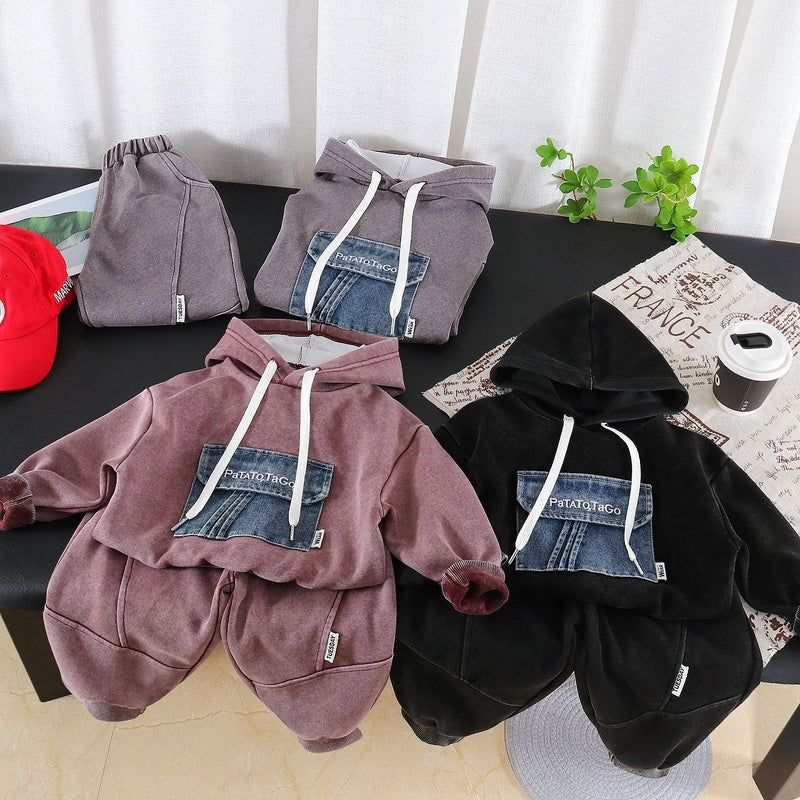 Boys' Suit 2026 New Spring and Style Children's Fashionable Hoodie Outfit Baby Autumn Casual Sports Two-Piece Set