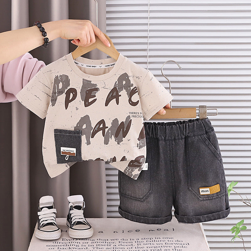 Baby clothes summer, thin short-sleeve set with English graffiti boys, suitable outdoor wear, for boys aged 0 to 1 year old