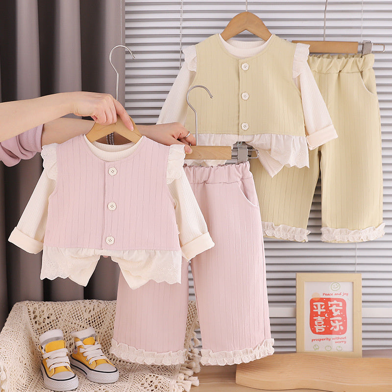 Stylish Spring and Autumn Outfit for Girls, 2026 New Korean Fashionable Baby Girl Lace Vest Three-Piece Set