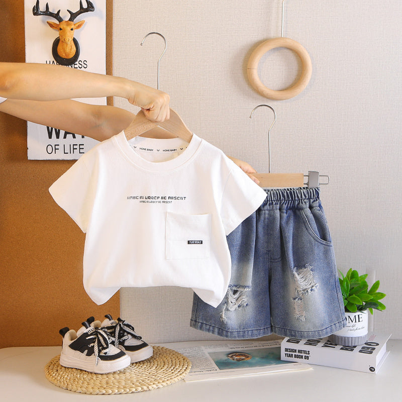 Summer shorts and 2026 new model boys' solid color English short-sleeve two-piece set baby boy children's clothing