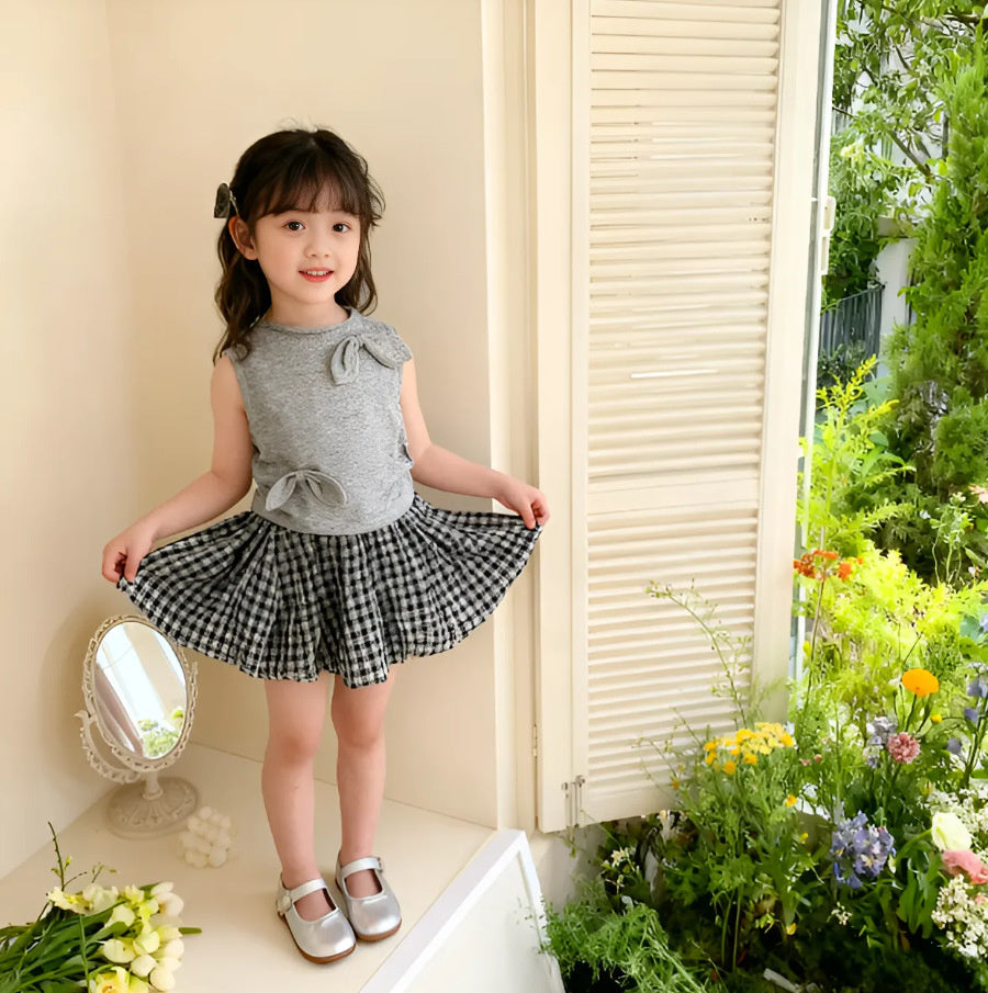 Girls' Summer Cotton Outfit 2025 New Fashionable Baby Girl Vest and Floral Skirt Pants Two-Piece Set