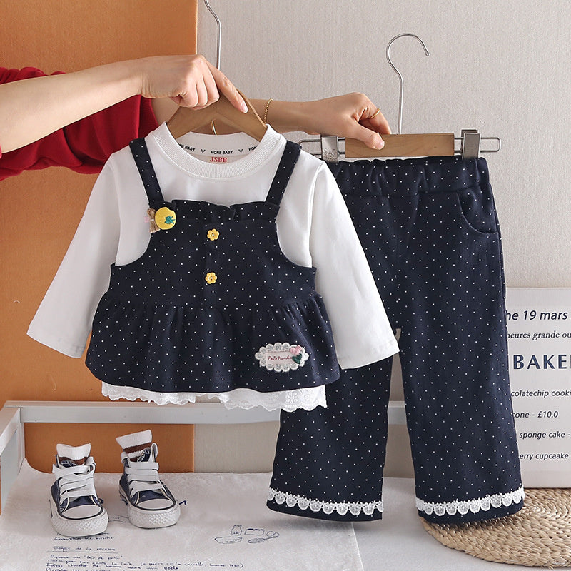 New stylish spring and autumn outfit girls, trendy three-piece set with polka dot overalls for baby girls