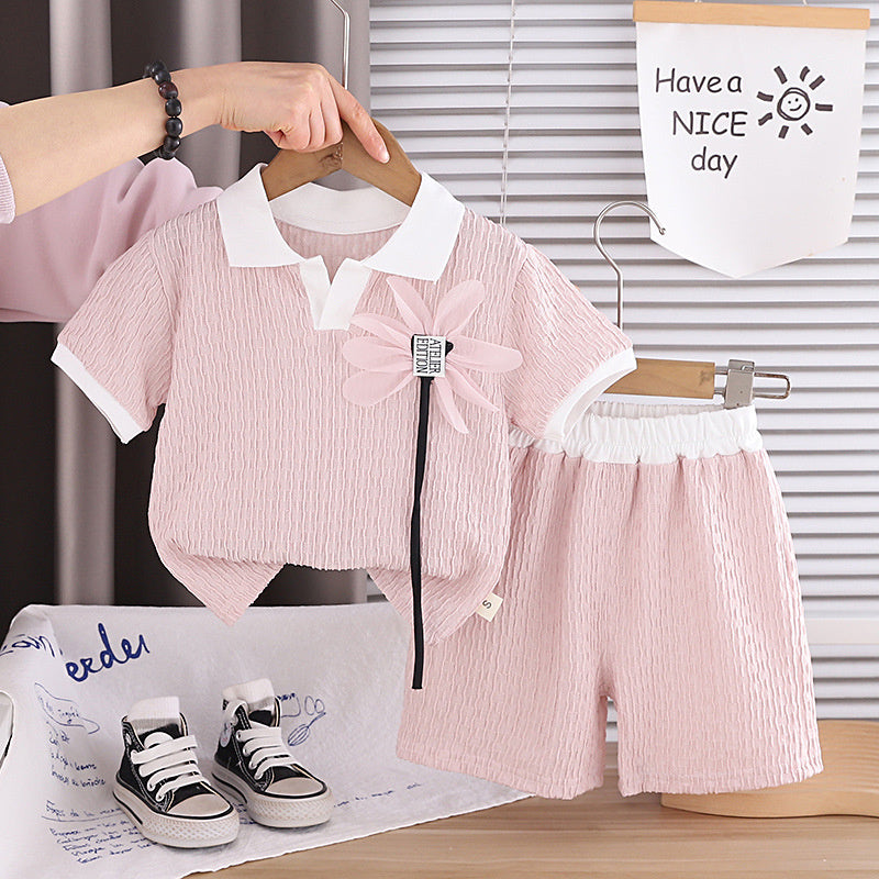 Baby Girl Outfit 2026 New Fashionable Girls' Summer Two-Piece Set with Floral Chest Design, Short Sleeve and Shorts